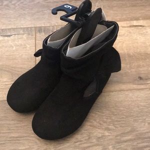 Brand New Little Black booties Toddler size 9